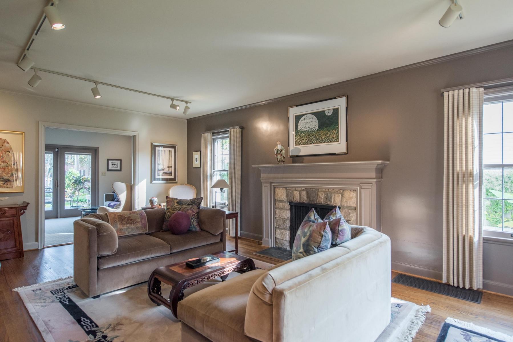 1614 Doone Road Columbus, OH 43221 - Photo 5 of 35 Gallery Image 5