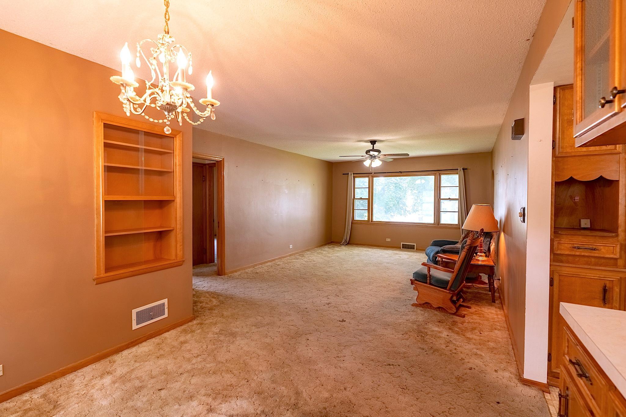 801 4th Avenue Southwest Wells, MN 56097 - Photo 5 of 26
