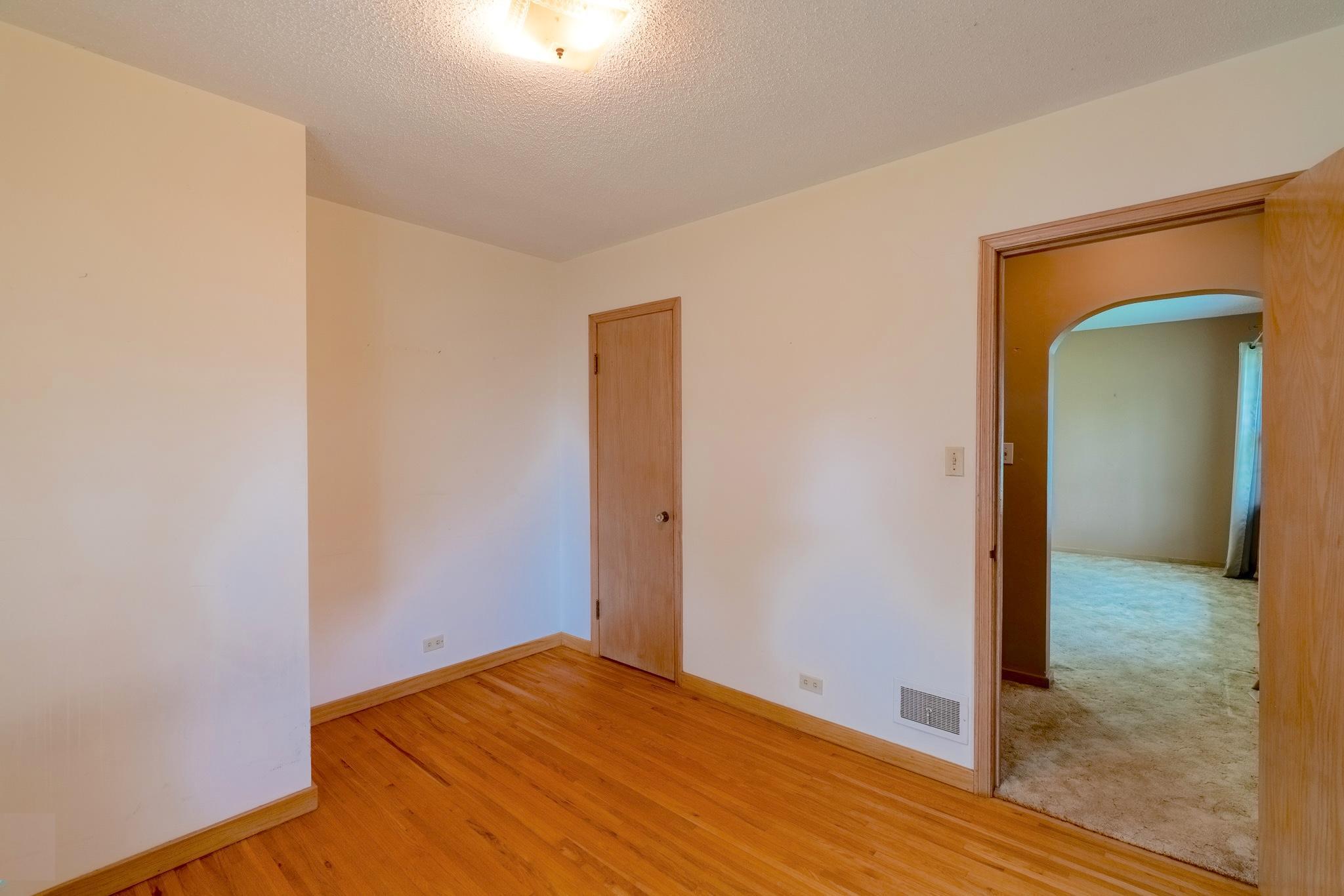 801 4th Avenue Southwest Wells, MN 56097 - Photo 9 of 26