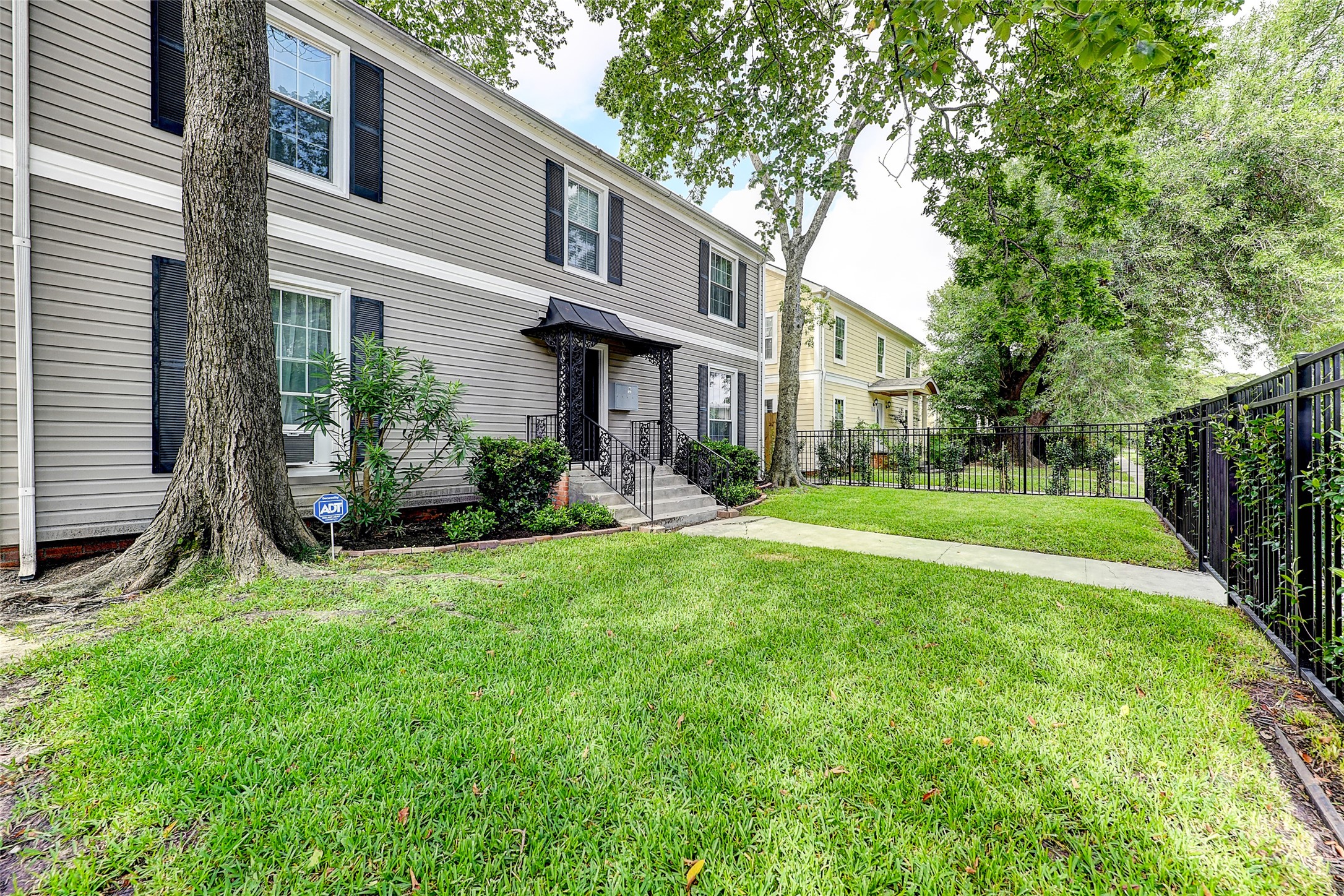 2509 Shakespeare Street, Unit 1 Houston, TX 77030 - Photo 2 of 16