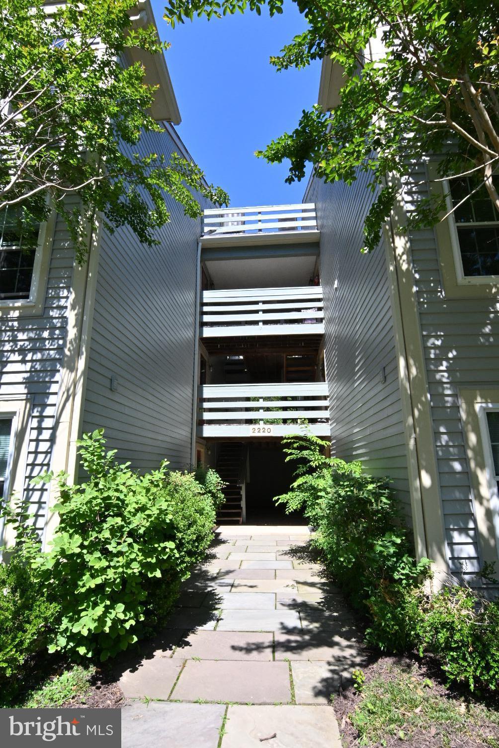 2220 Springwood Drive, Unit 108B Reston, VA 20191 - Photo 63 of 96
