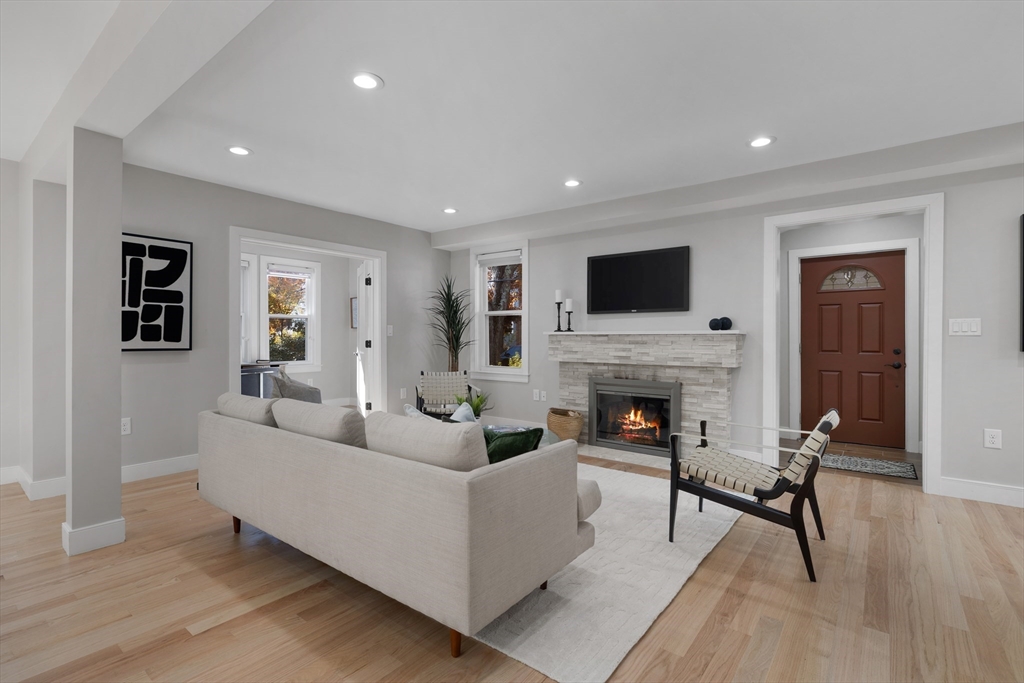 303 Russett Road Brookline, MA 02467 - Photo 3 of 34 Gallery Image 3