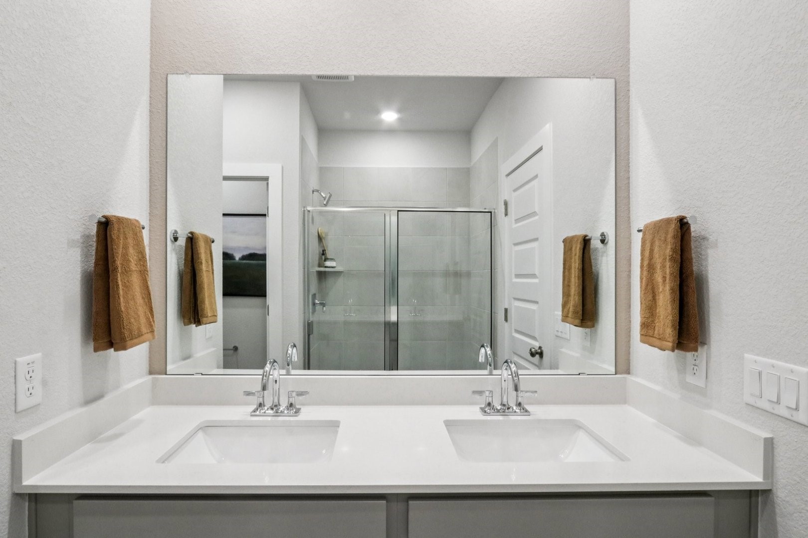 108 Hornet Street Elgin, TX 78621 - Photo 3 of 26