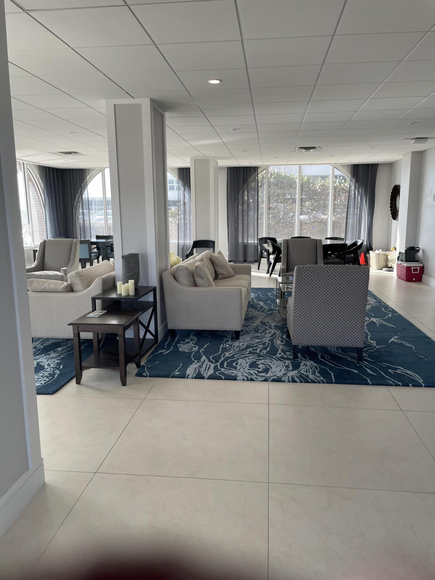 1180 South Ocean Boulevard, Unit 17D Boca Raton, FL 33432 - Photo 19 of 37 lobby 3