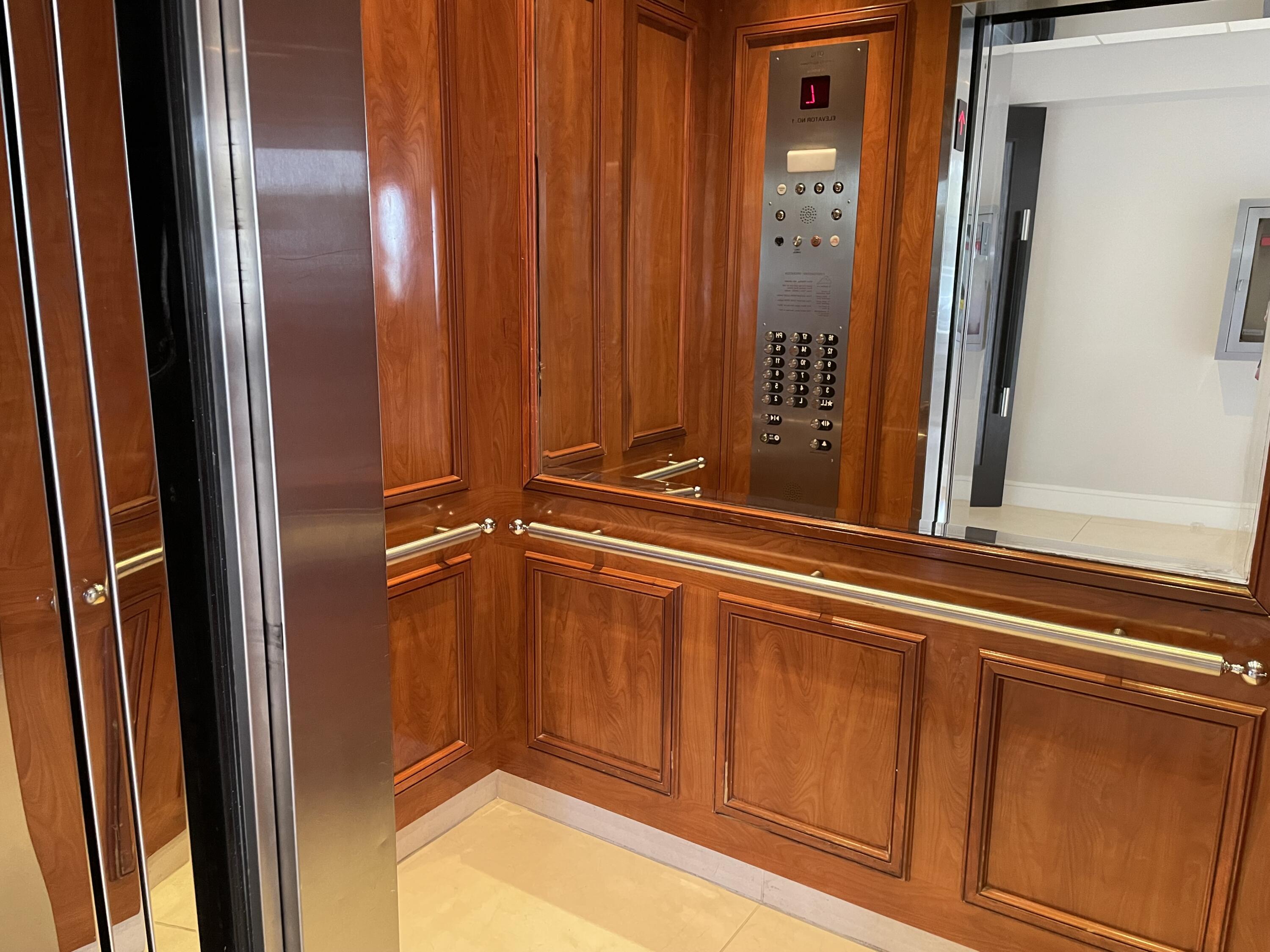 1180 South Ocean Boulevard, Unit 17D Boca Raton, FL 33432 - Photo 24 of 37 elevator