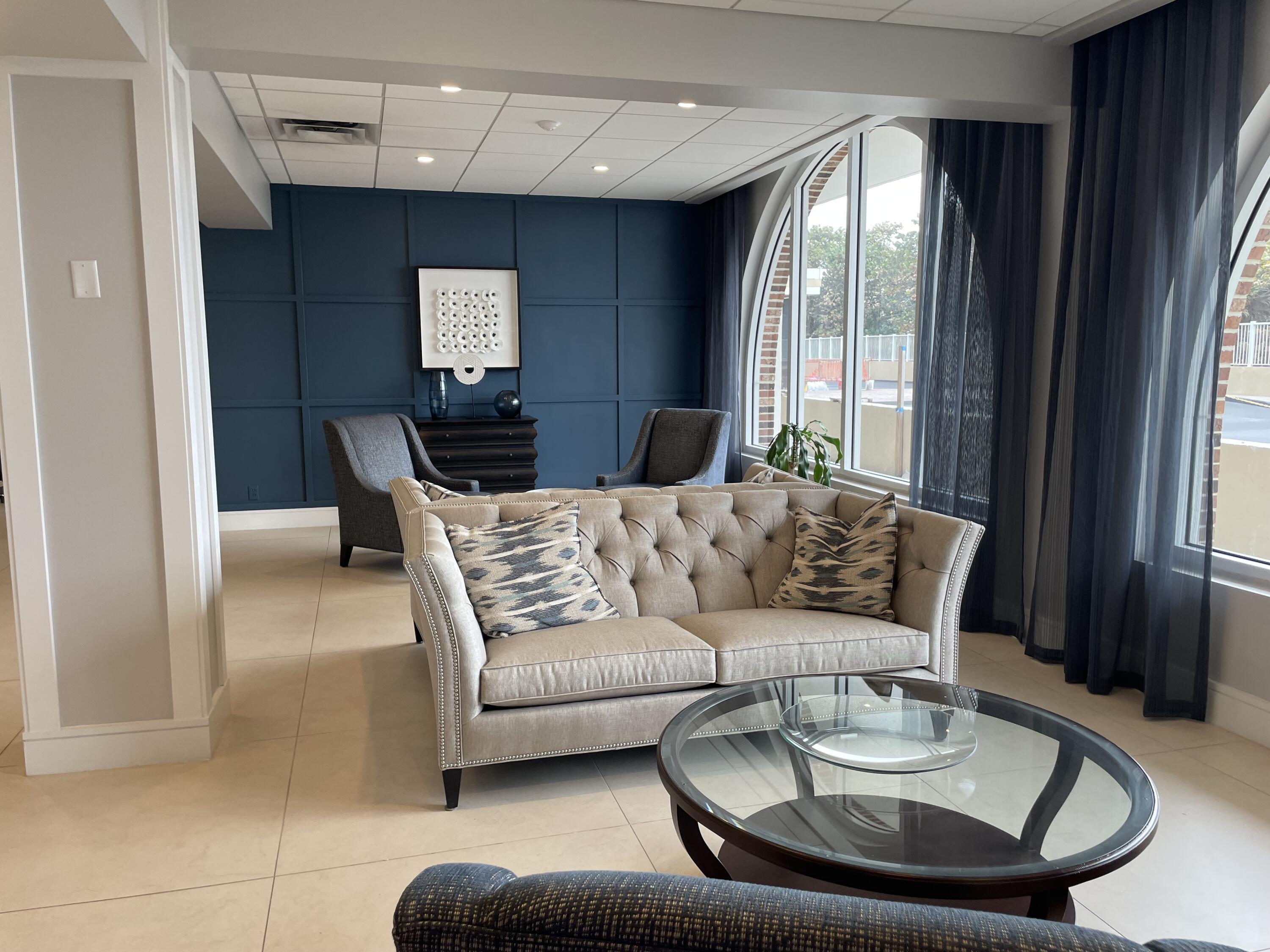 1180 South Ocean Boulevard, Unit 17D Boca Raton, FL 33432 - Photo 27 of 37 lobby 5