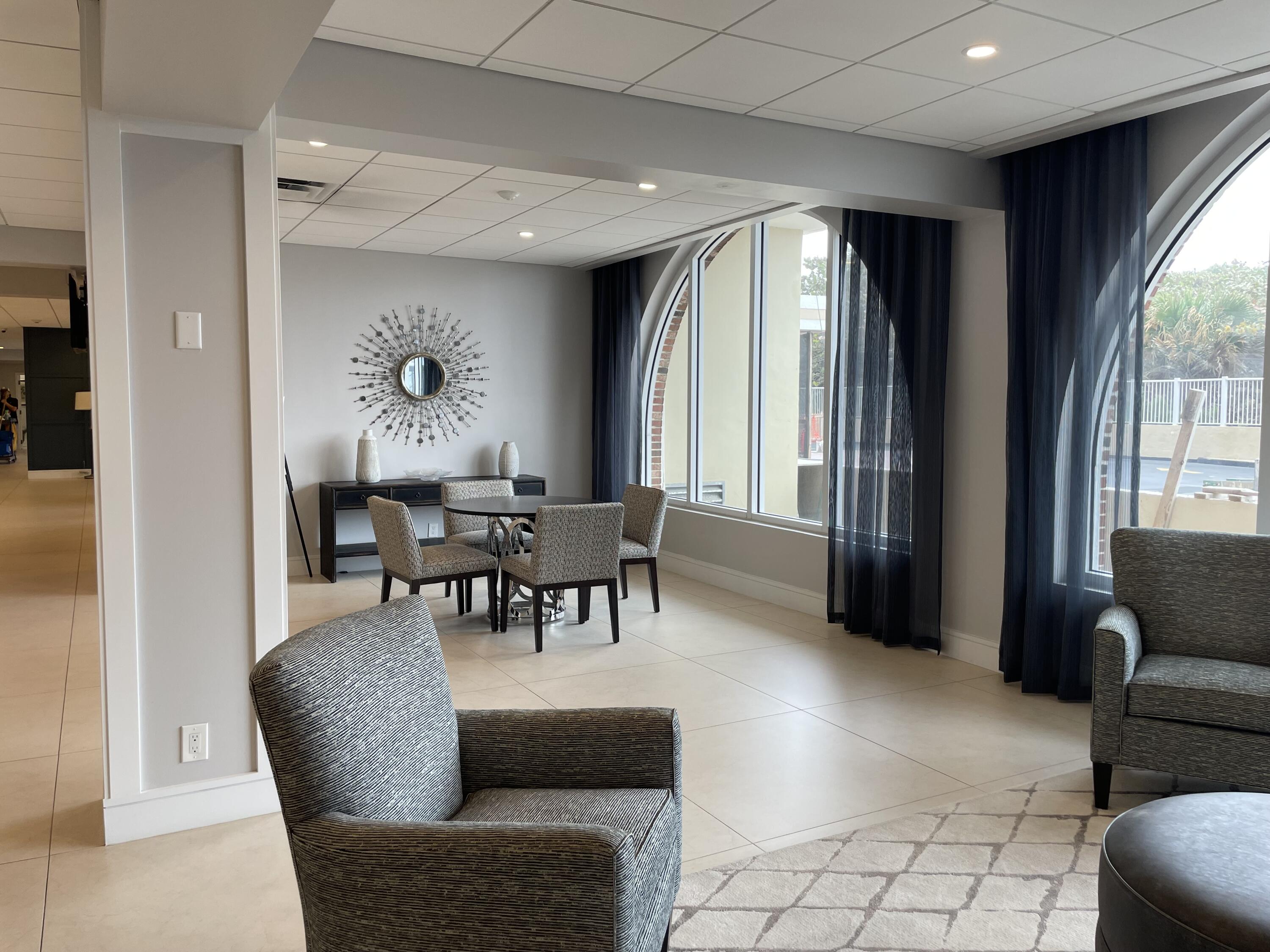 1180 South Ocean Boulevard, Unit 17D Boca Raton, FL 33432 - Photo 28 of 37 lobby 6