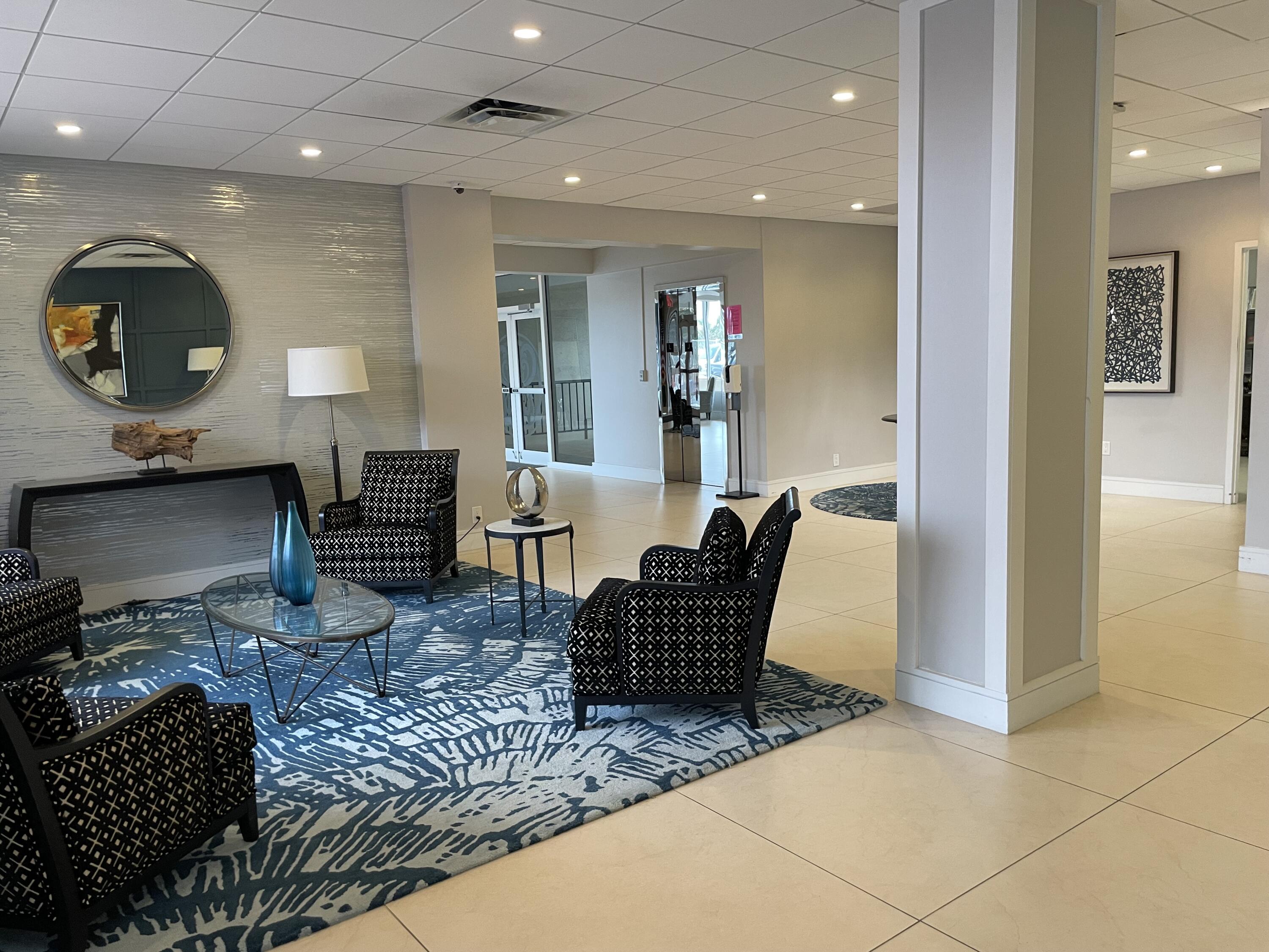 1180 South Ocean Boulevard, Unit 17D Boca Raton, FL 33432 - Photo 35 of 37 loby