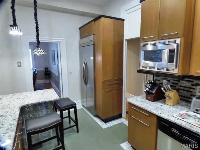 $2,650 | 10 North Kingshighway Boulevard, Unit 3CS, St. Louis, MO 63108