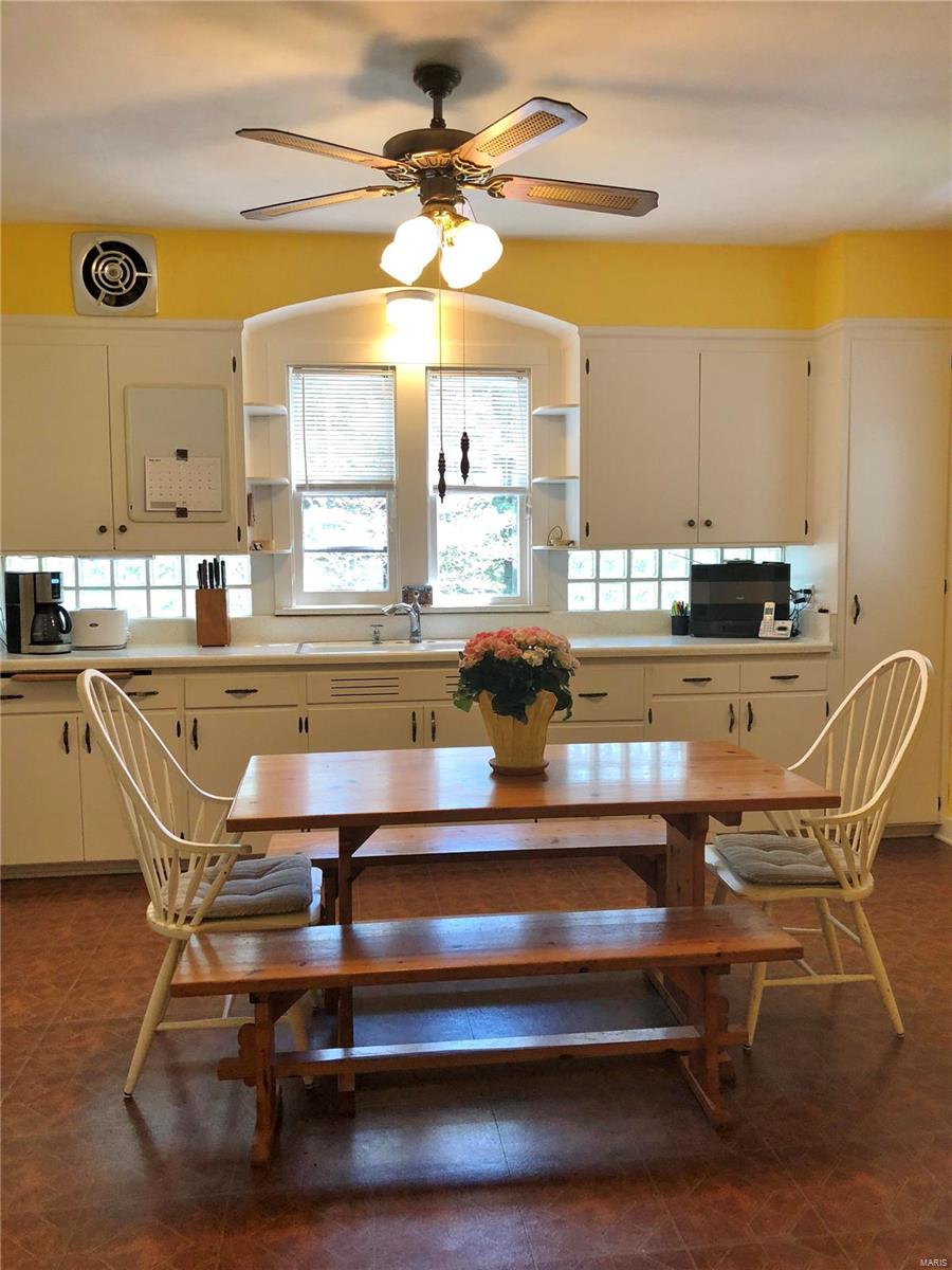 4159 South Peradotti Road Edwardsville, IL 62025 - Photo 11 of 28