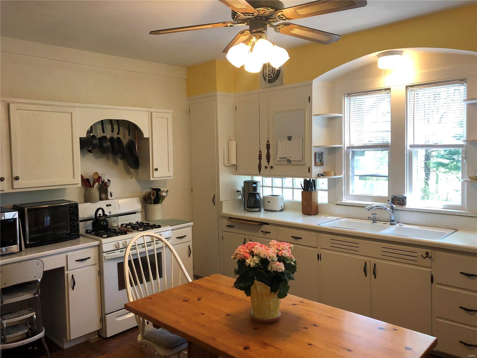 4159 South Peradotti Road Edwardsville, IL 62025 - Photo 8 of 28