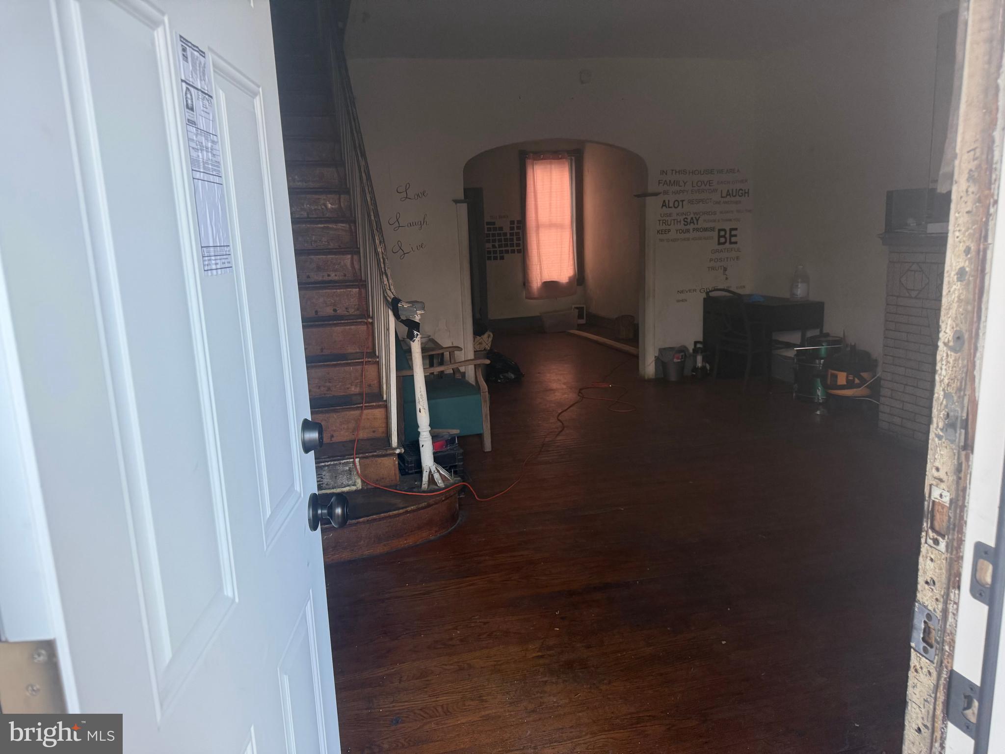 6076 Kingsessing Avenue Philadelphia, PA 19142 - Photo 2 of 10