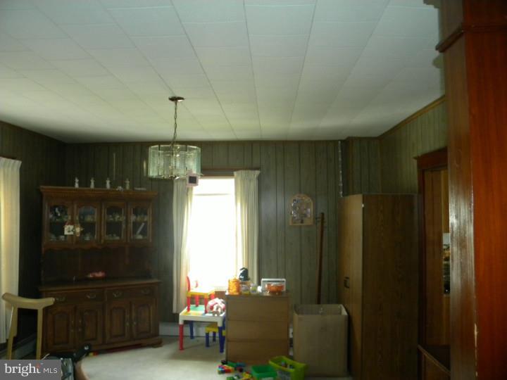 401 Old River Road Birdsboro, PA 19508 - Photo 8 of 23 Dining Room