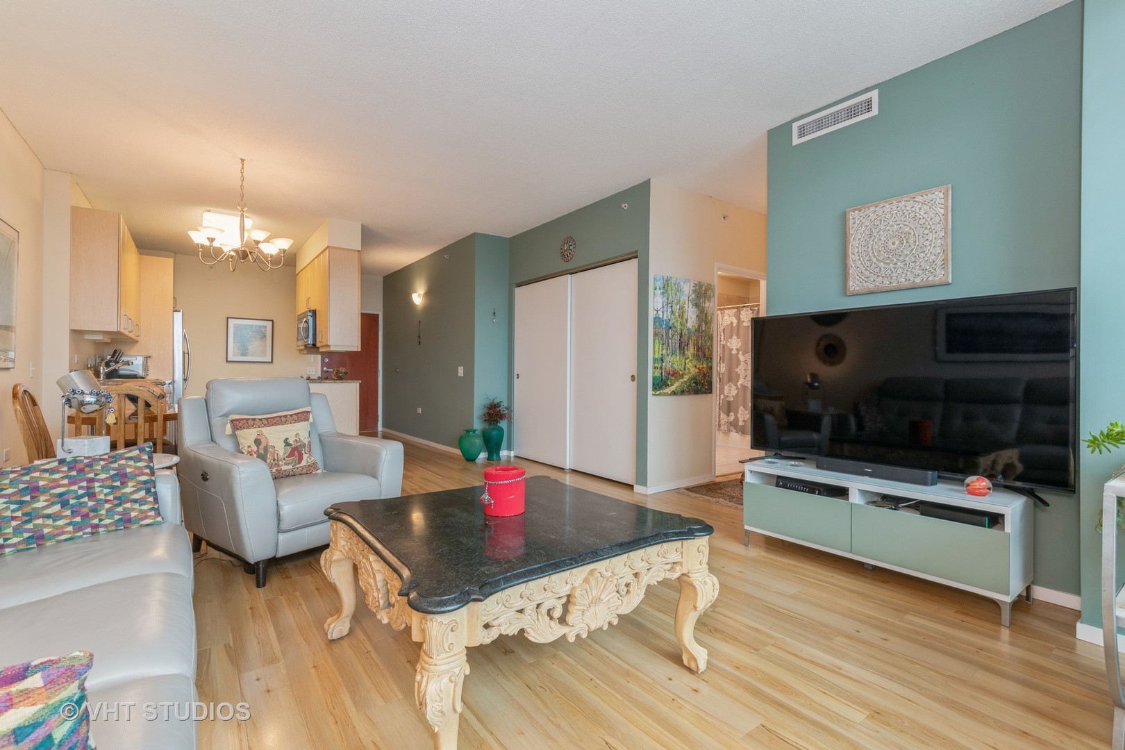 800 Elgin Road, Unit PH20 Evanston, IL 60201 - Photo 8 of 16