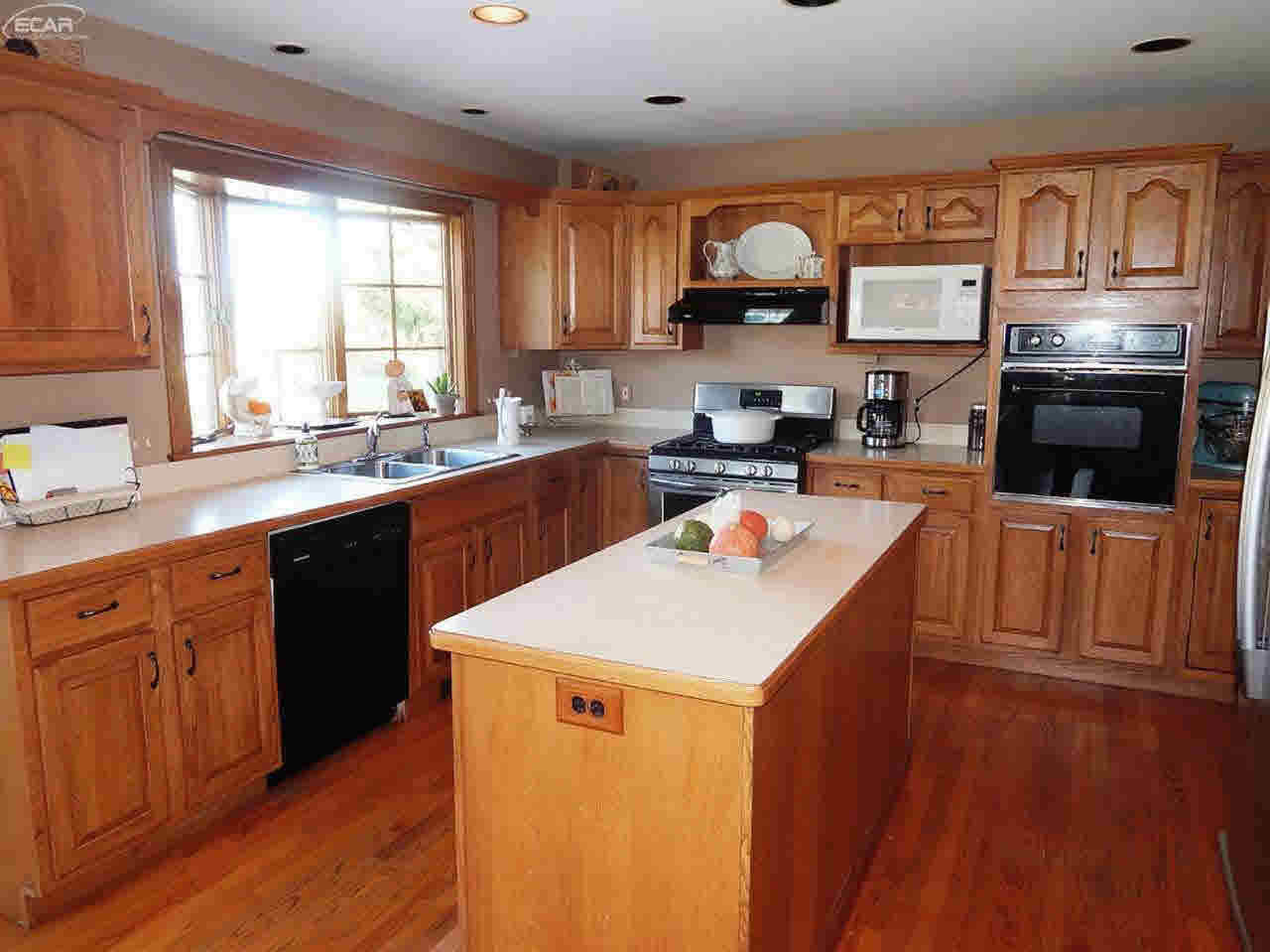 12401 Coolidge Road Goodrich, MI 48438 - Photo 7 of 36 21234437-6.JPG