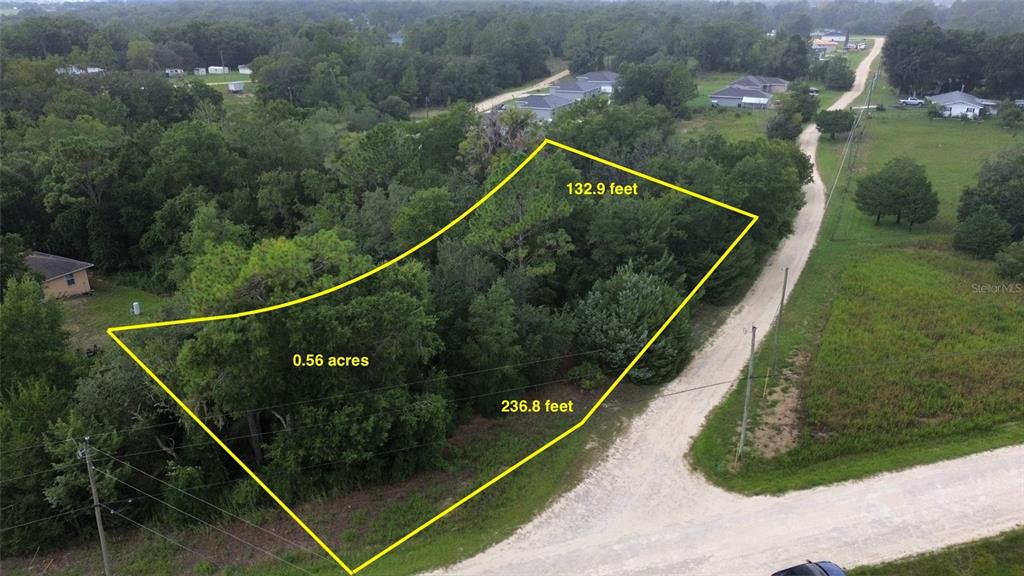 Southwest 28th Street Ocala, FL 34481 - Photo 1 of 9 a view of a tennis court