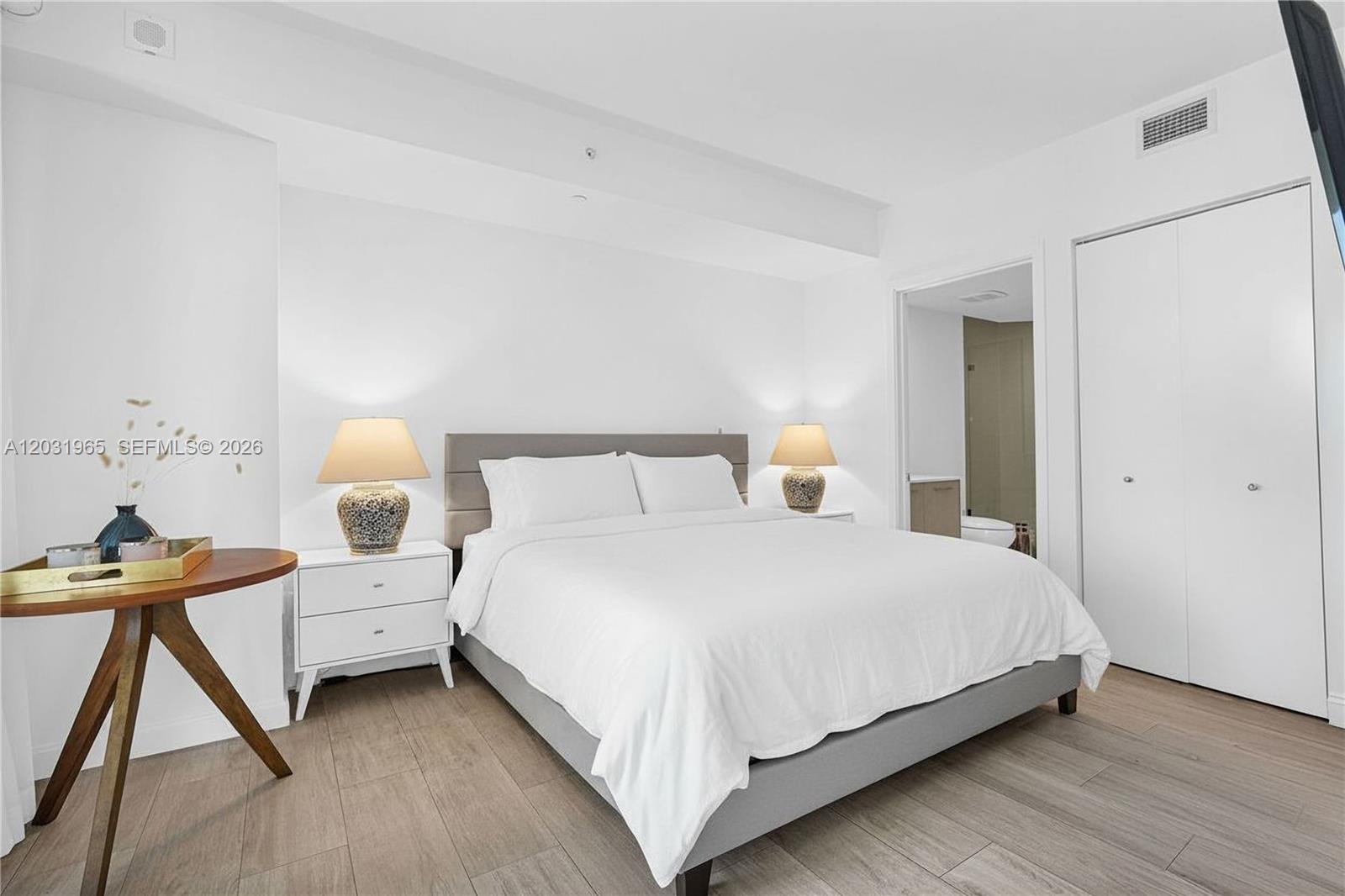 45 Southwest 9th Street, Unit 2901 Miami, FL 33130 - Photo 14 of 29