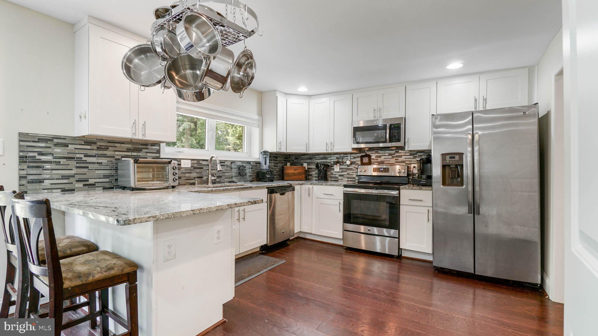 515 Sunset Knoll Road Pasadena, MD 21122 - Photo 6 of 30 Gallery Image 6