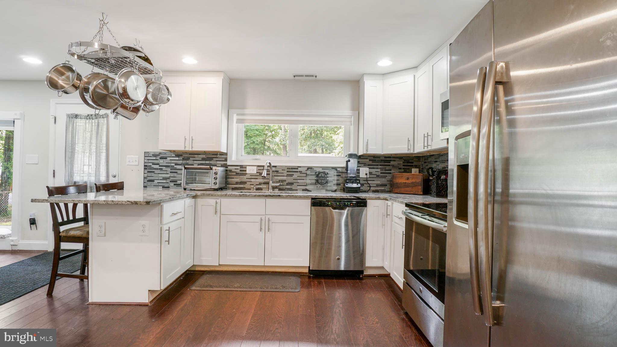 515 Sunset Knoll Road Pasadena, MD 21122 - Photo 7 of 30 Gallery Image 7