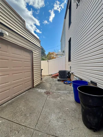 a view of a back yard of the house