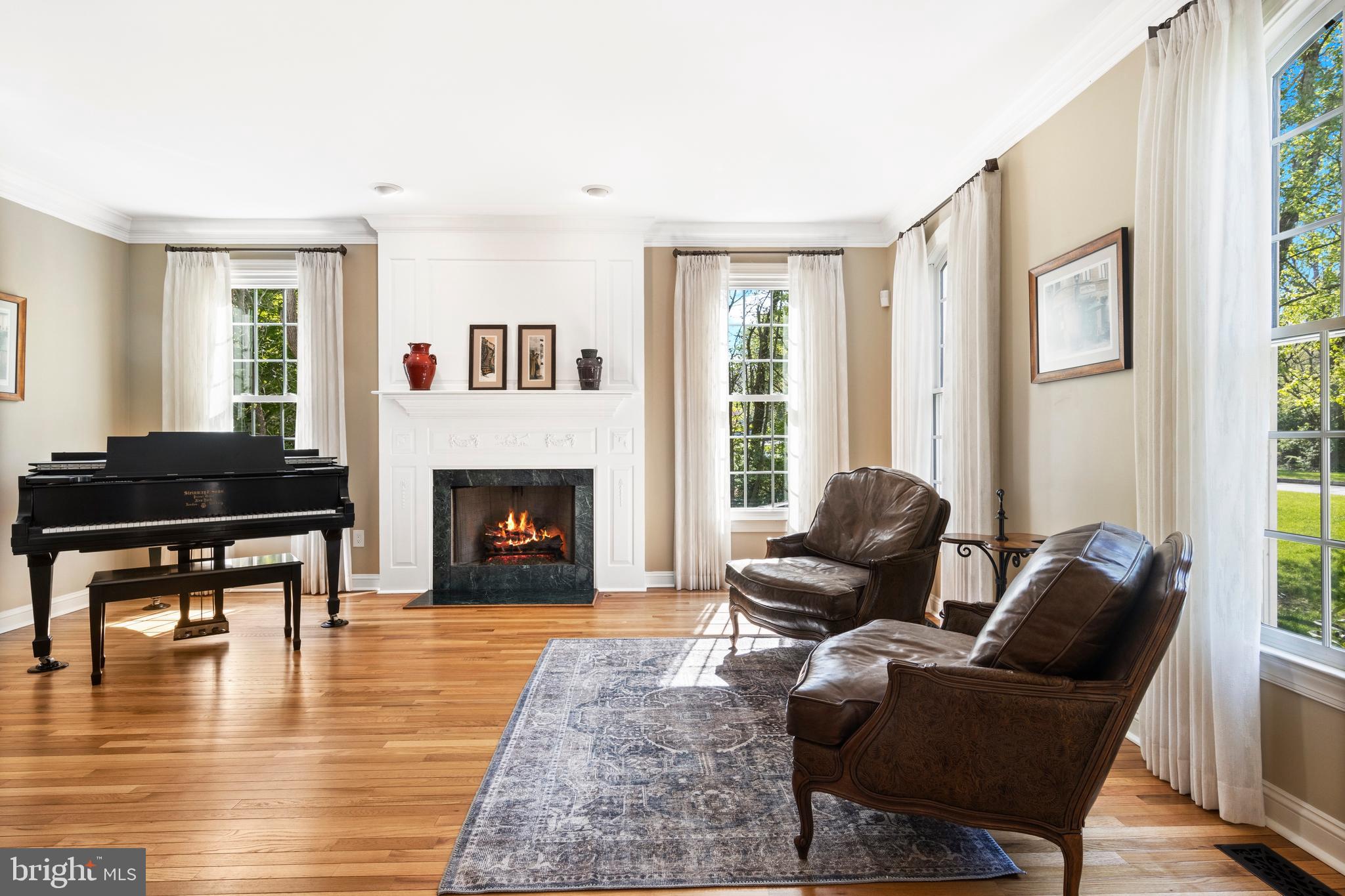 705 Turnbridge Road Wayne, PA 19087 - Photo 20 of 84 Living room with gas fireplace