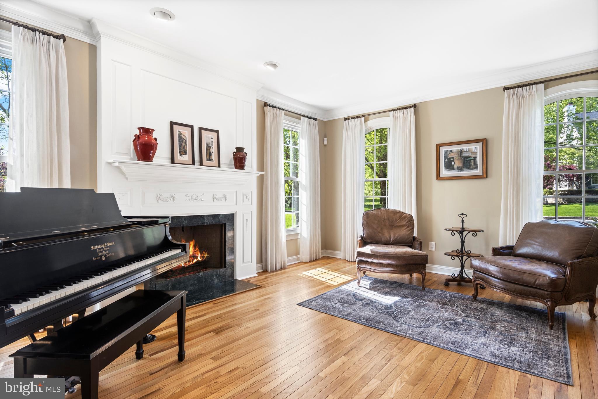 705 Turnbridge Road Wayne, PA 19087 - Photo 21 of 84 Beautiful room with lots of windows