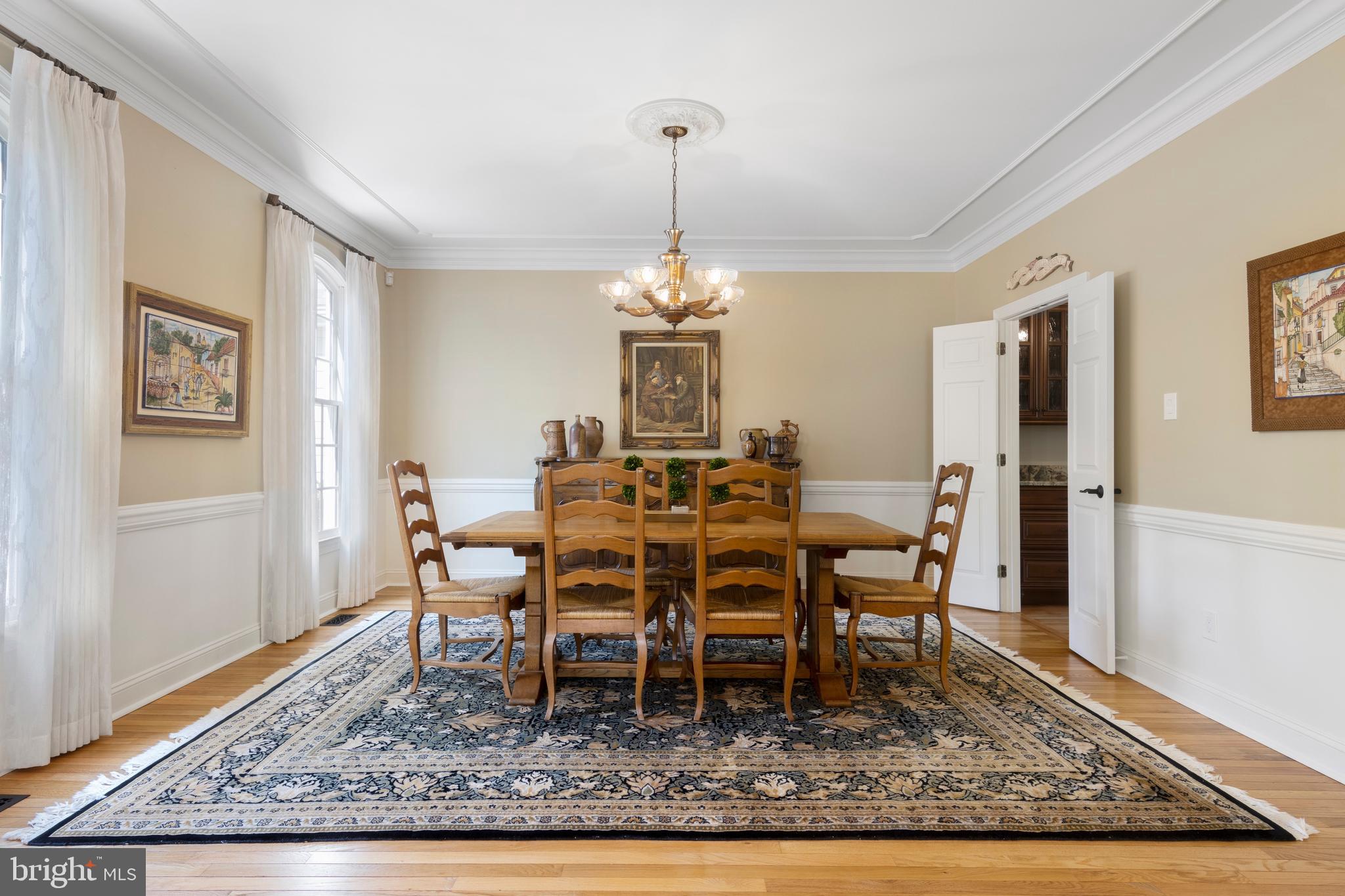 705 Turnbridge Road Wayne, PA 19087 - Photo 23 of 84 Dining room with wood floor