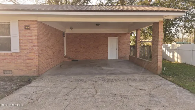 $250,000 | 1817 Center Street, Leakesville, MS 39451