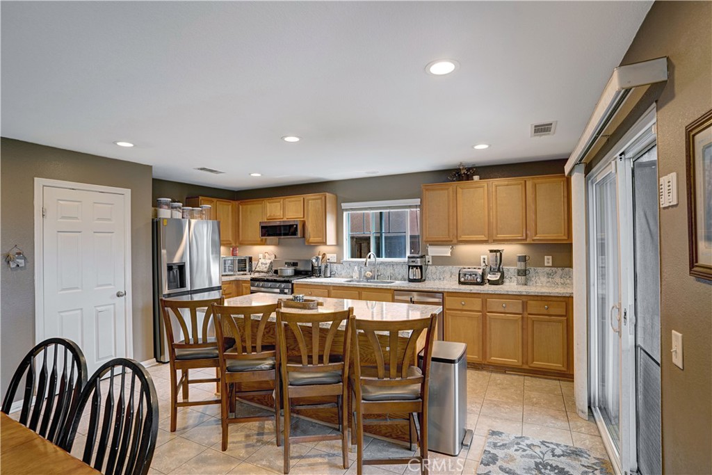 45015 Bronze Star Road Lake Elsinore, CA 92532 - Photo 13 of 48