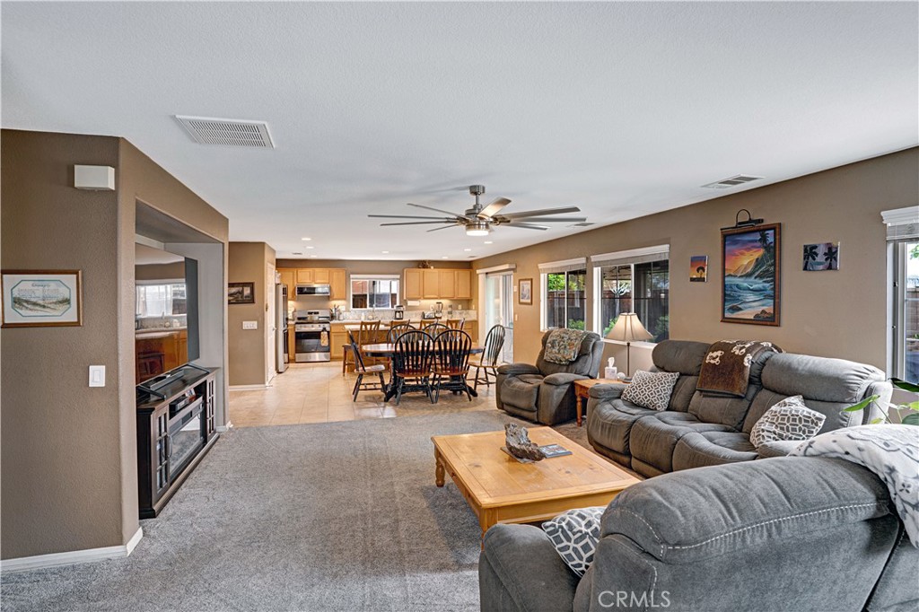 45015 Bronze Star Road Lake Elsinore, CA 92532 - Photo 9 of 48