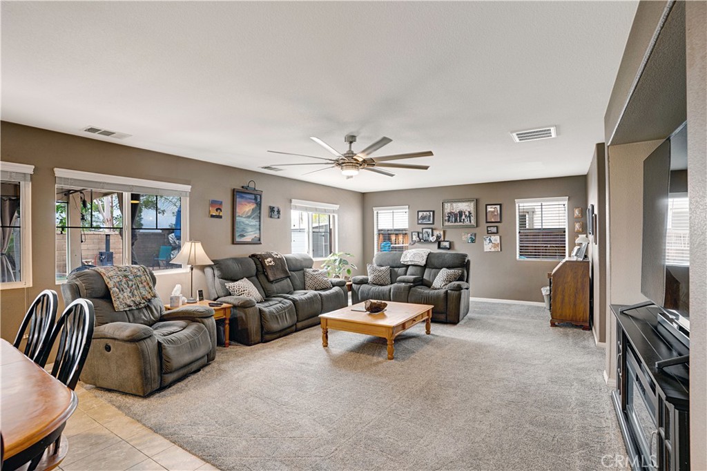 45015 Bronze Star Road Lake Elsinore, CA 92532 - Photo 10 of 48