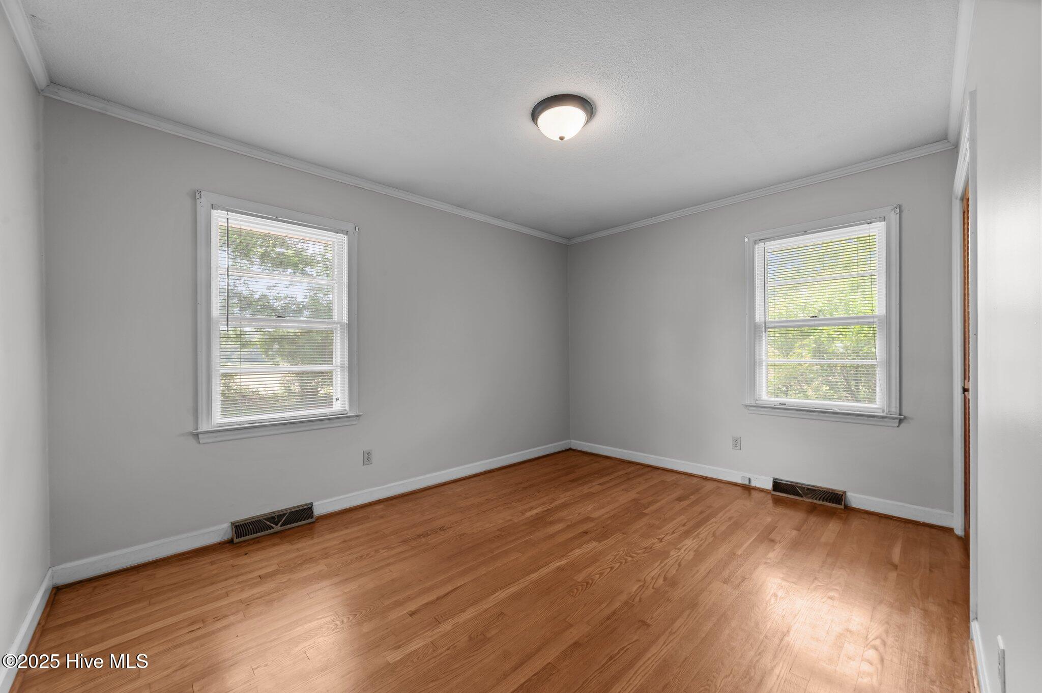 5044 Highway 33 Chocowinity, NC 27817 - Photo 13 of 36 29-web-or-mls-LHV_9457