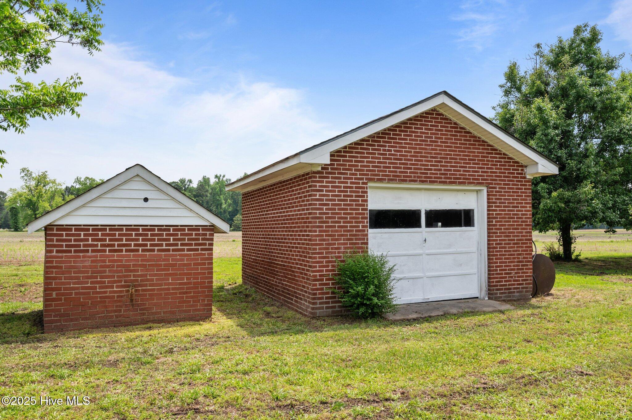5044 Highway 33 Chocowinity, NC 27817 - Photo 32 of 36 50-web-or-mls-LHV_9505
