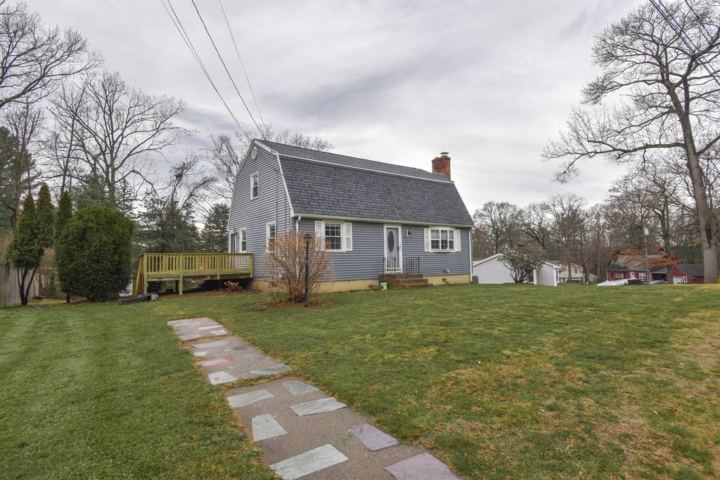 5 Northridge Road Westfield, MA 01085 - Photo 2 of 42 a front view of a house with a yard