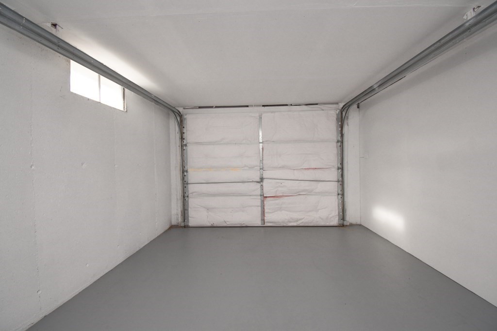 5 Northridge Road Westfield, MA 01085 - Photo 41 of 42 a view of an empty walk in closet