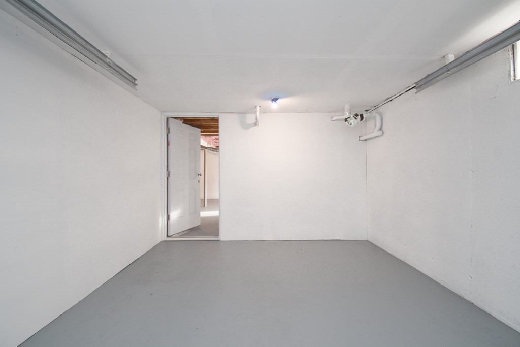 5 Northridge Road Westfield, MA 01085 - Photo 42 of 42 wooden floor in an empty room