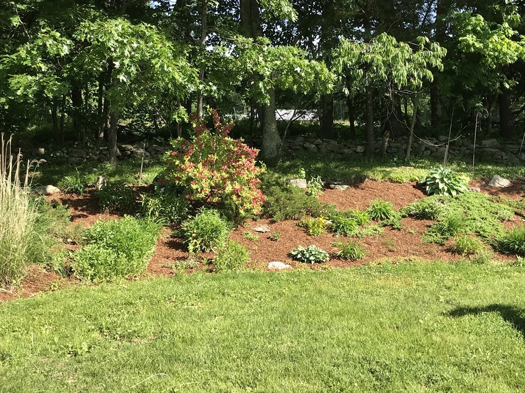 22 Flagg Road Hubbardston, MA 01452 - Photo 5 of 27 Gallery Image 5