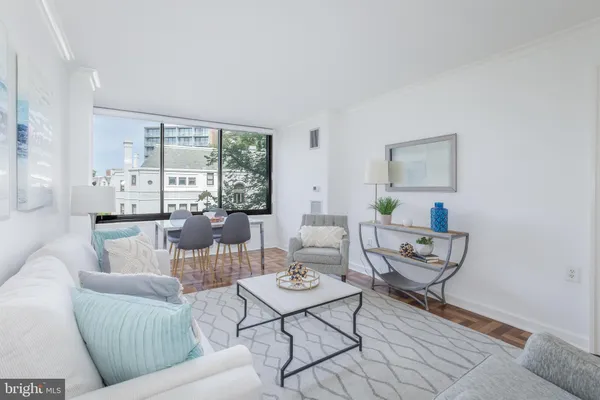 $337,500 | 1301 20th Street Northwest, Unit 405, Washington, DC 20036
