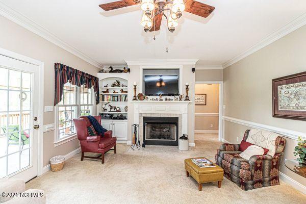 776 Maccripine Road Pinetops, NC 27864 - Photo 8 of 44 776 Maccripine Road family room 3