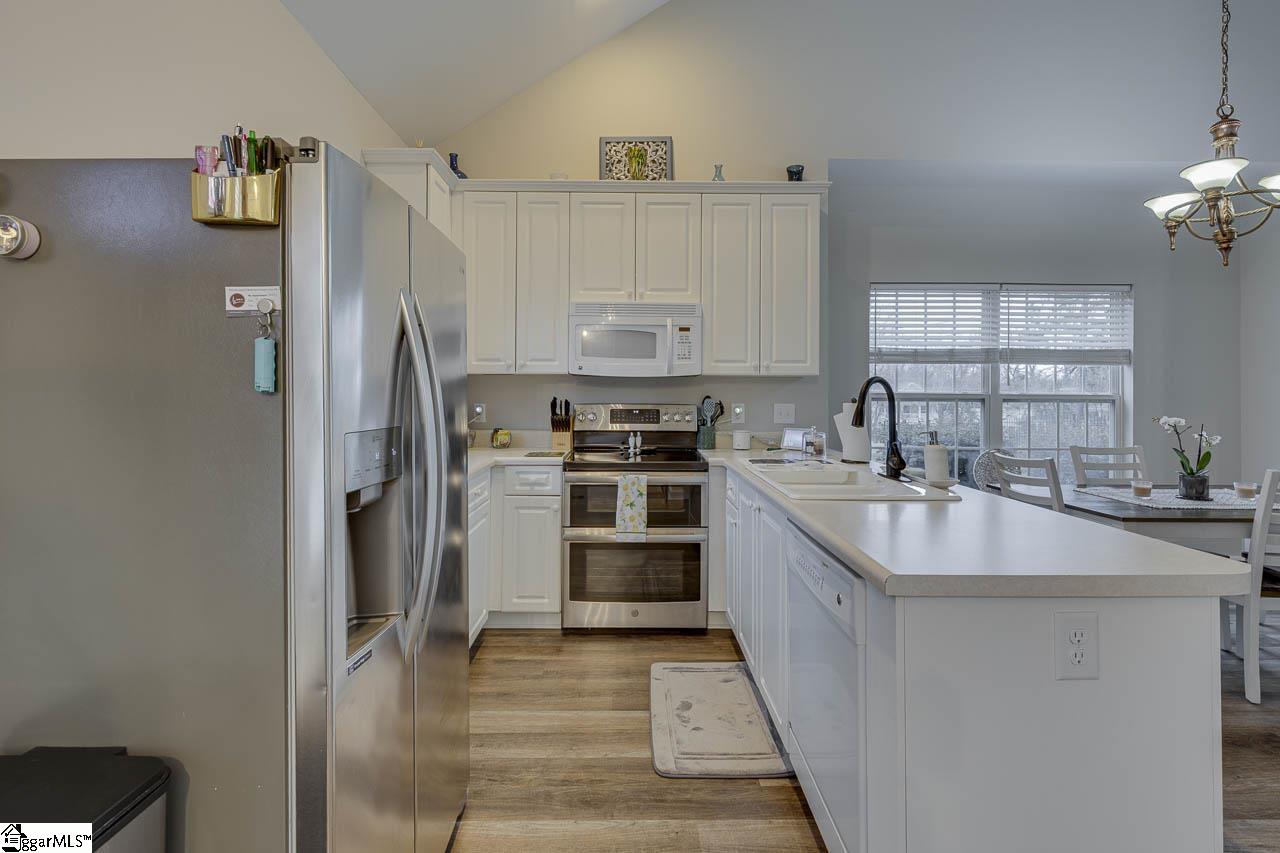 72 Ridgestone Circle Mauldin, SC 29662 - Photo 8 of 36