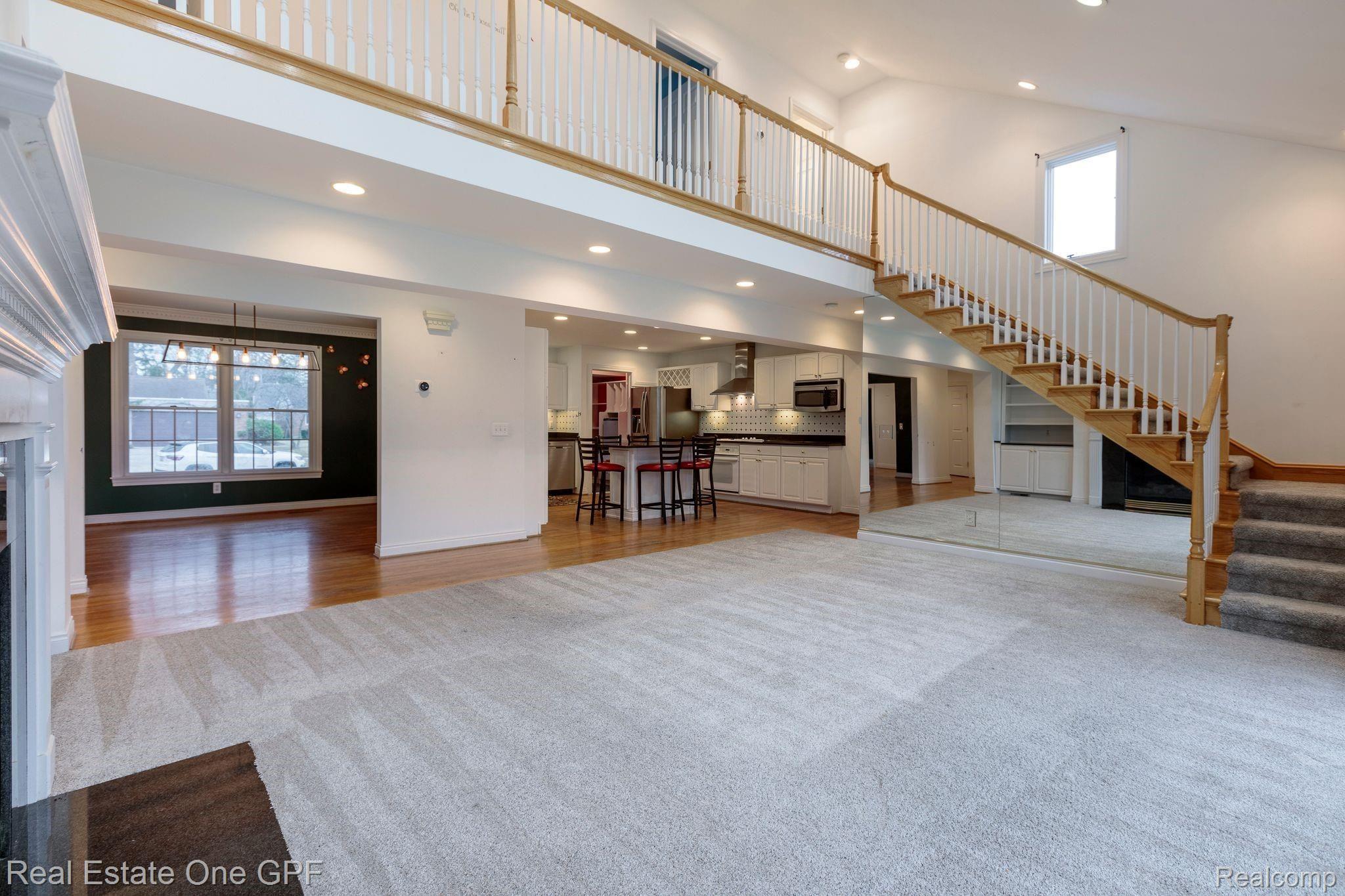 423 Barclay Road Grosse Pointe, MI 48236 - Photo 14 of 36 423 Barclay Rd-15.jpg