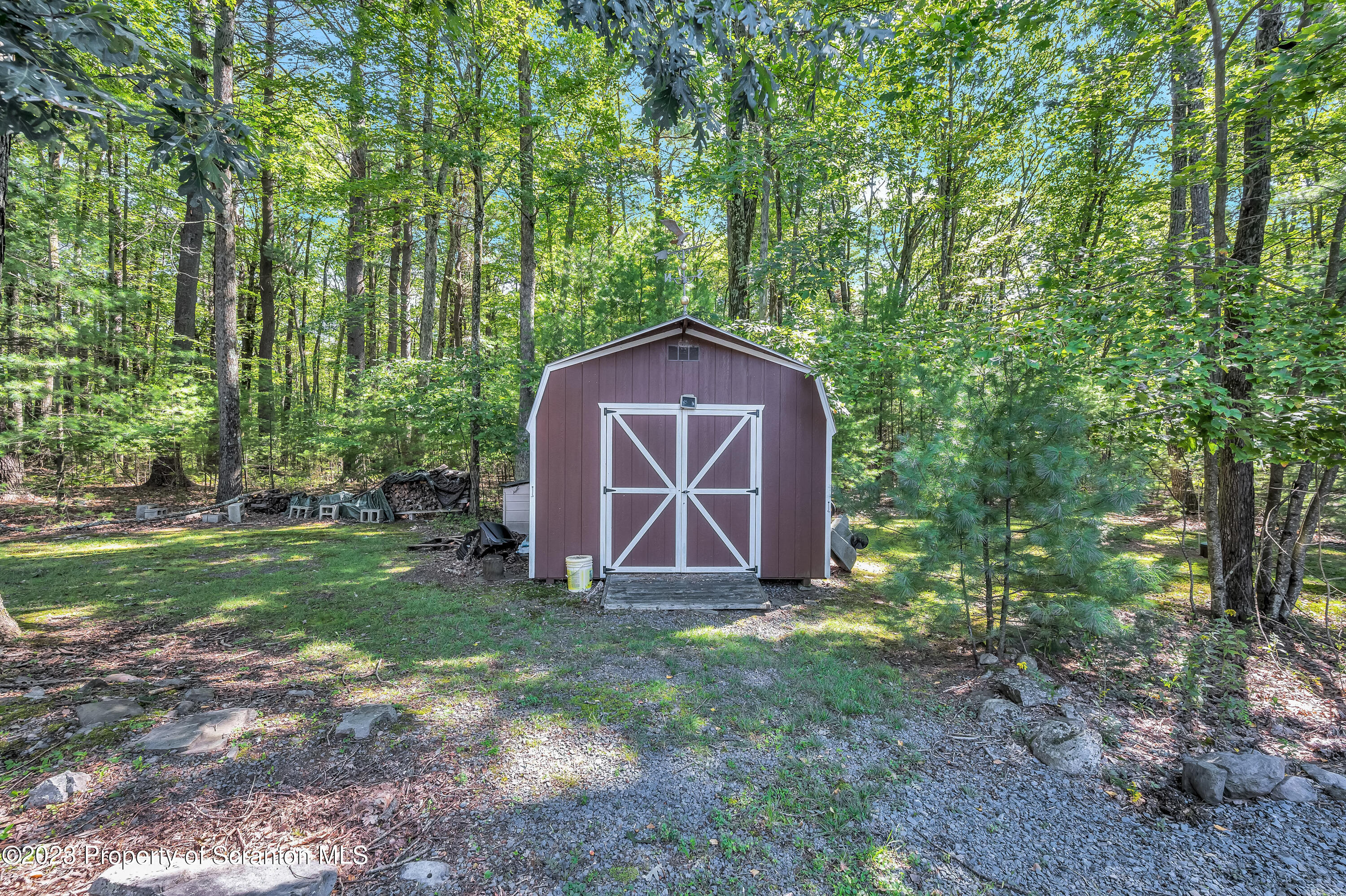 62 Hoadley's Road Hawley, PA 18438 - Photo 6 of 53 Gallery Image 6