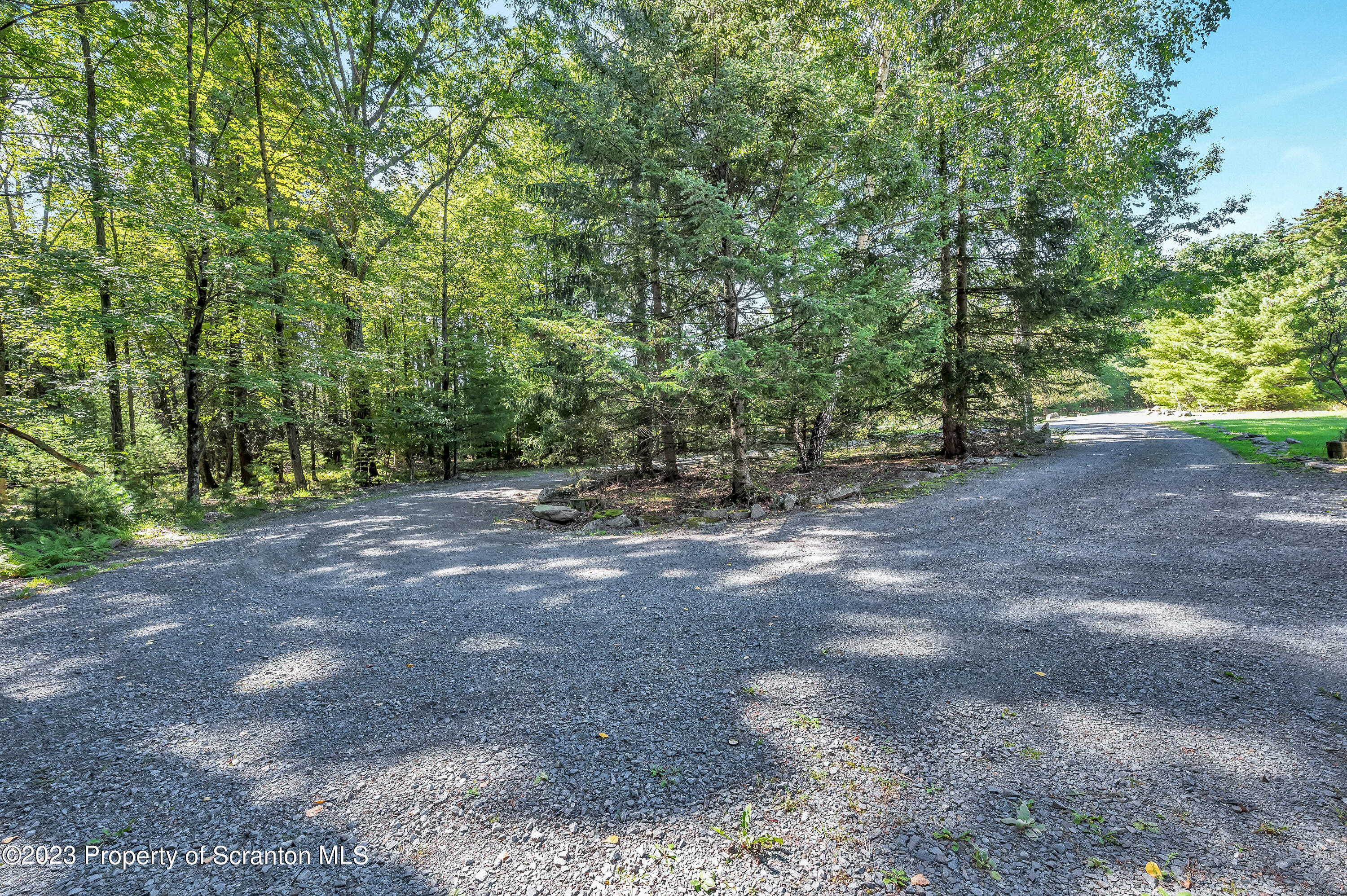 62 Hoadley's Road Hawley, PA 18438 - Photo 10 of 53 Gallery Image 10