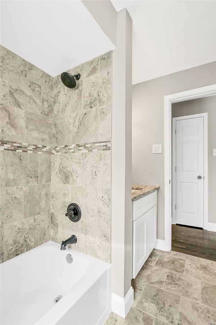 1100 Reavis Barracks Road St. Louis, MO 63125 - Photo 8 of 19 Gallery Image 8