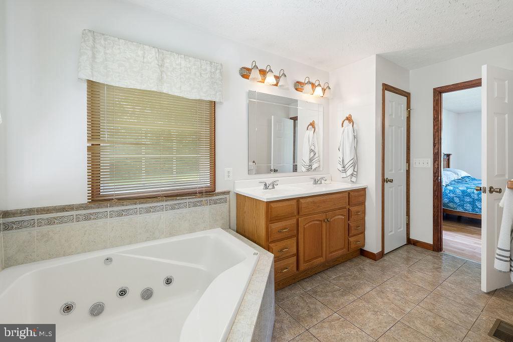 4811 Ridge Road Spotsylvania, VA 22551 - Photo 31 of 96 Gallery Image 31
