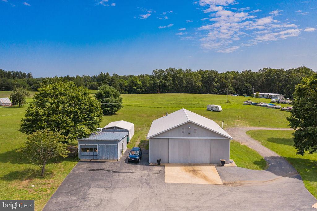 4811 Ridge Road Spotsylvania, VA 22551 - Photo 4 of 96 Gallery Image 4