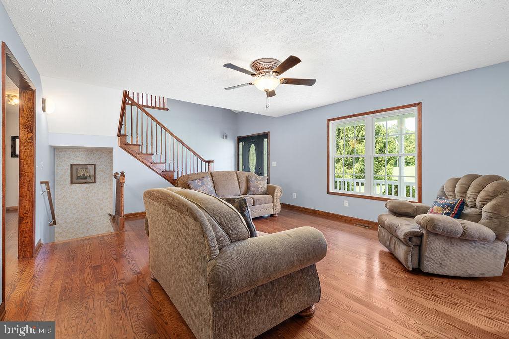 4811 Ridge Road Spotsylvania, VA 22551 - Photo 9 of 96 Gallery Image 9