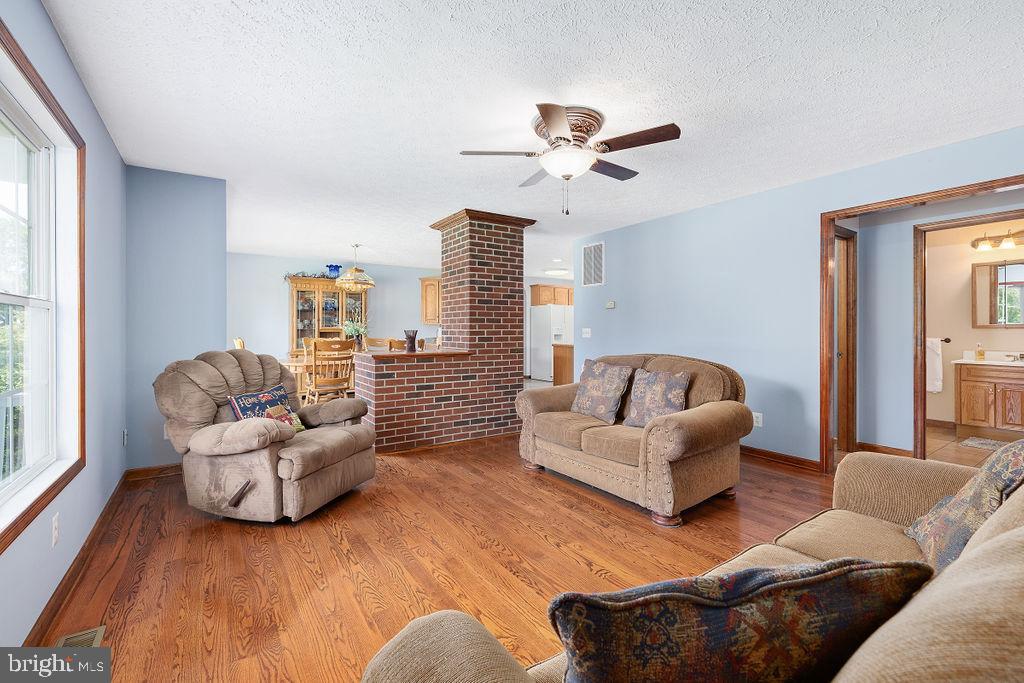 4811 Ridge Road Spotsylvania, VA 22551 - Photo 10 of 96 Gallery Image 10