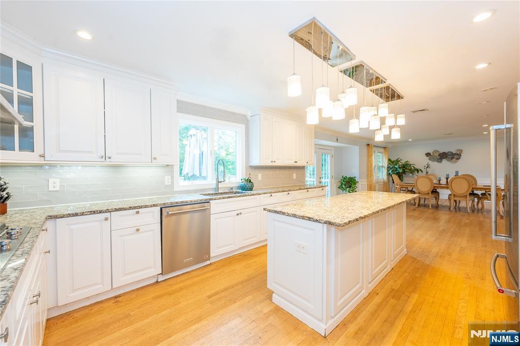375 Queens Court Ridgewood, NJ 07450 - Photo 20 of 50
