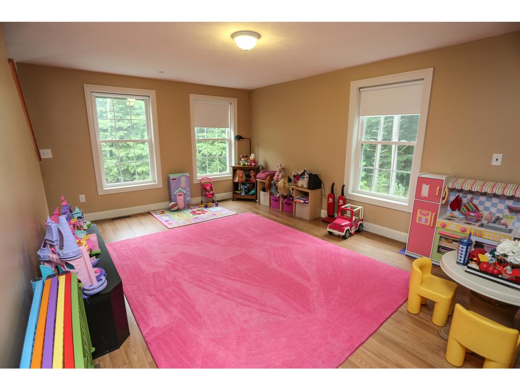 95 Locust Hill Road Goffstown, NH 03045 - Photo 17 of 34 Gallery Image 17